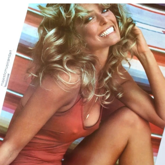 Vintage Vassarette slip/dress in classic red with white piping - Picture 6 of 6